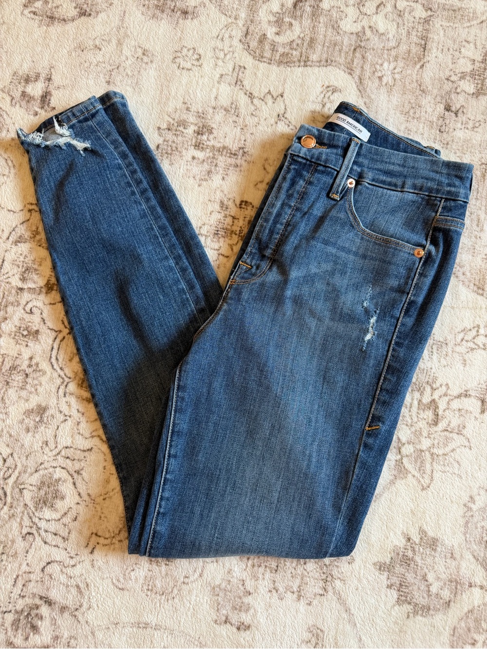 Good American Slim High-Rise Skinny Jeans in Dark Blue